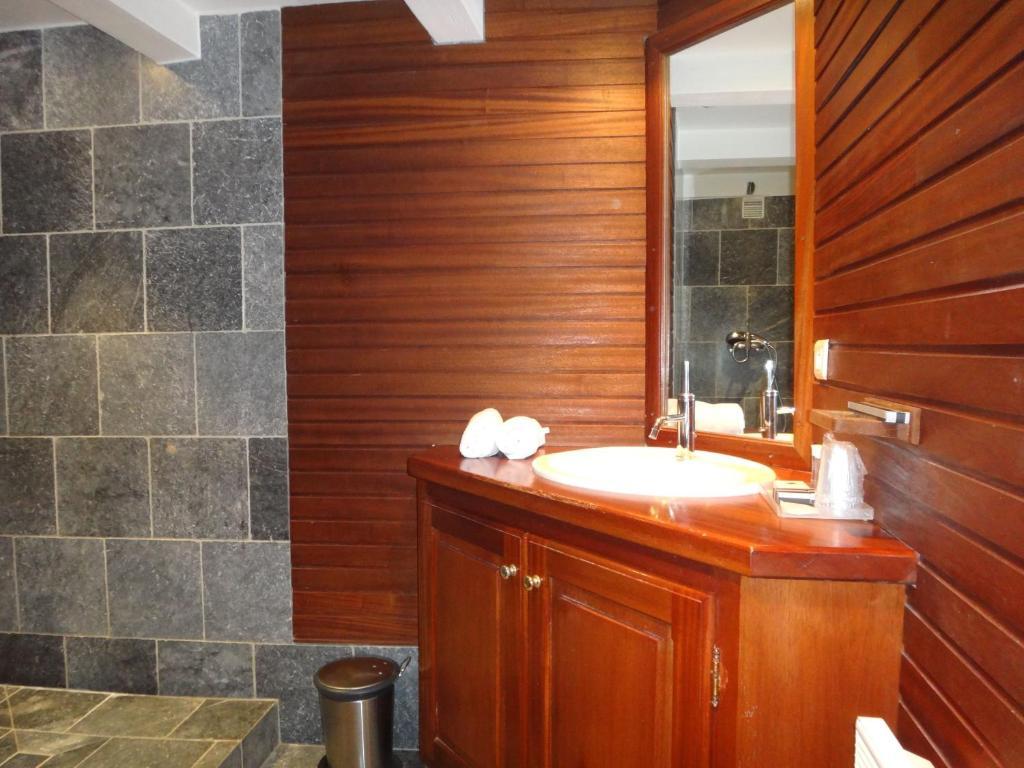Hotel B Lodge سان تروبيه الغرفة الصورة