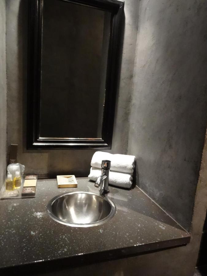 Hotel B Lodge سان تروبيه الغرفة الصورة